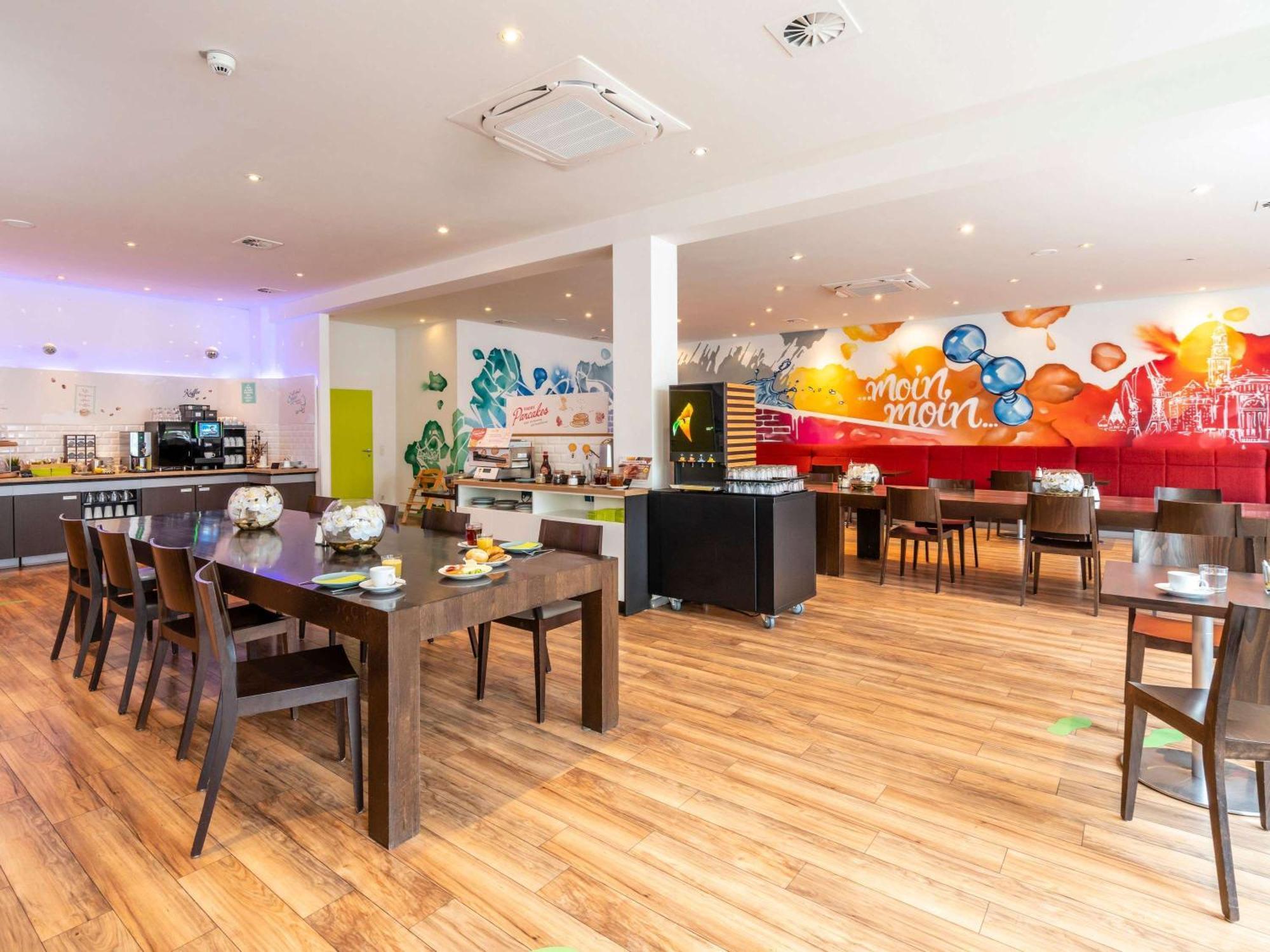 Ibis Styles Hamburg Alster City Bagian luar foto